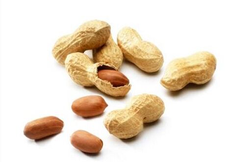 Žemės riešutuose yra vitamino B3, kuris yra būtinas vyrų potencijai padidinti.